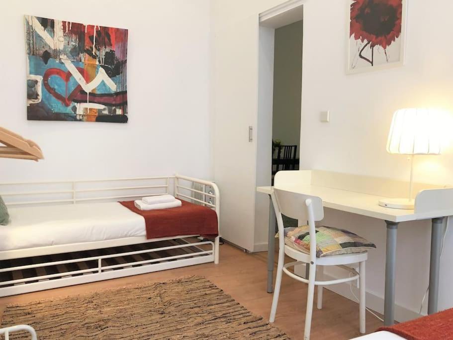 Sj1d+e Heart Of Baixa New A/c Spacious 2 Apts 5br2ba * Lisboa