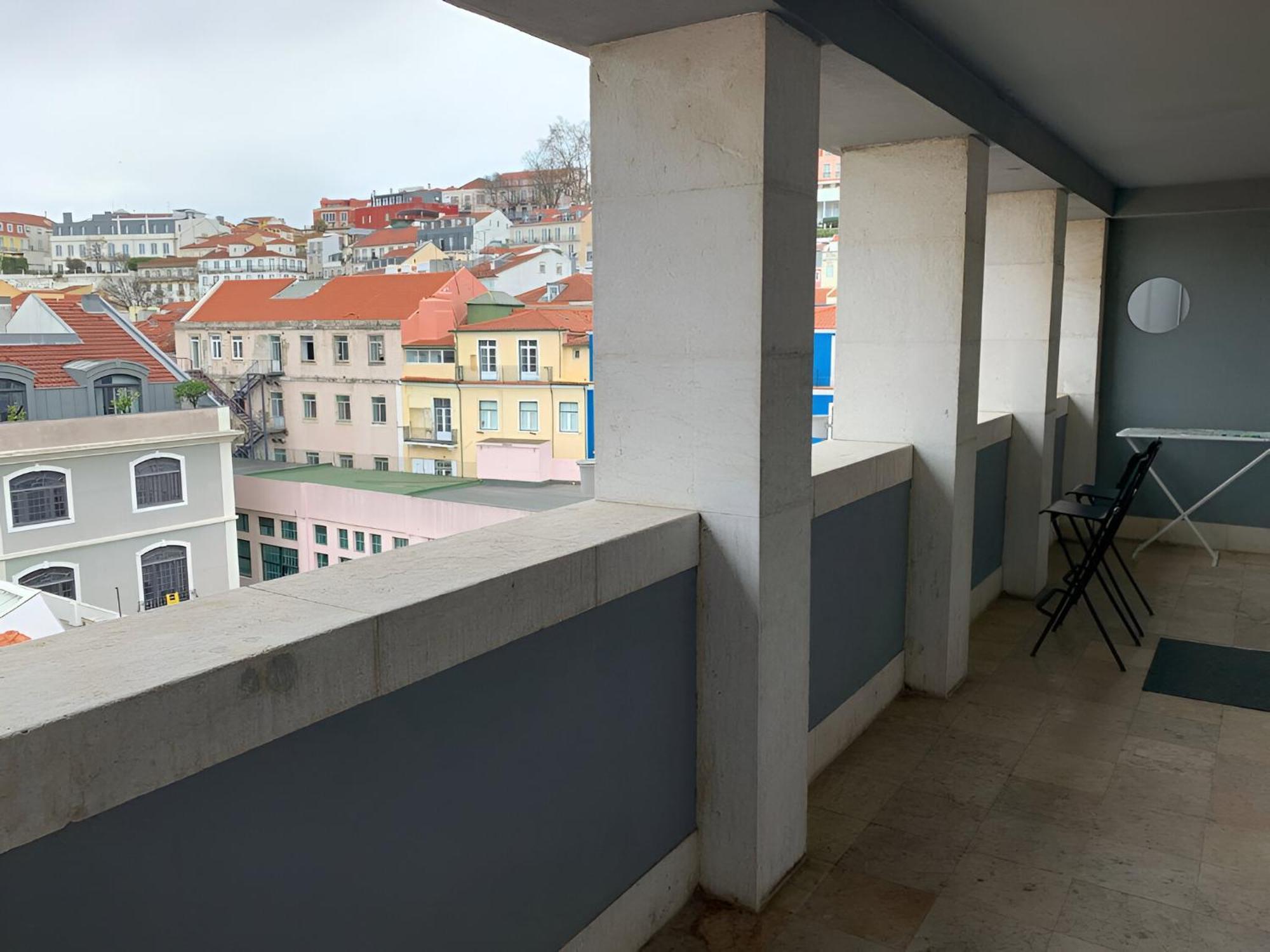 Finestay 8 Building With Balcony And View * Lisboa