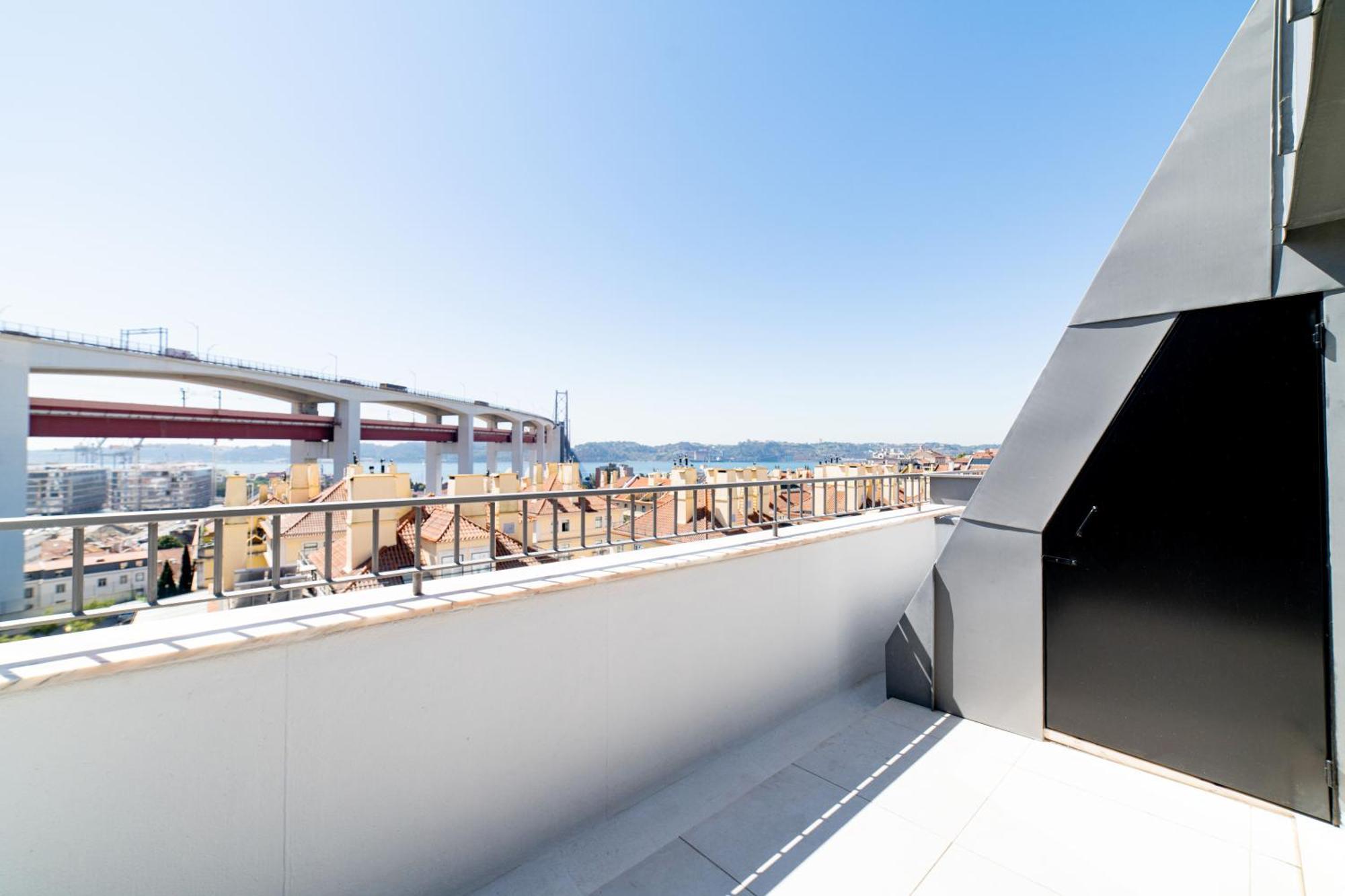 Lusiadas 53 5 D - Beautiful River View * Lisboa