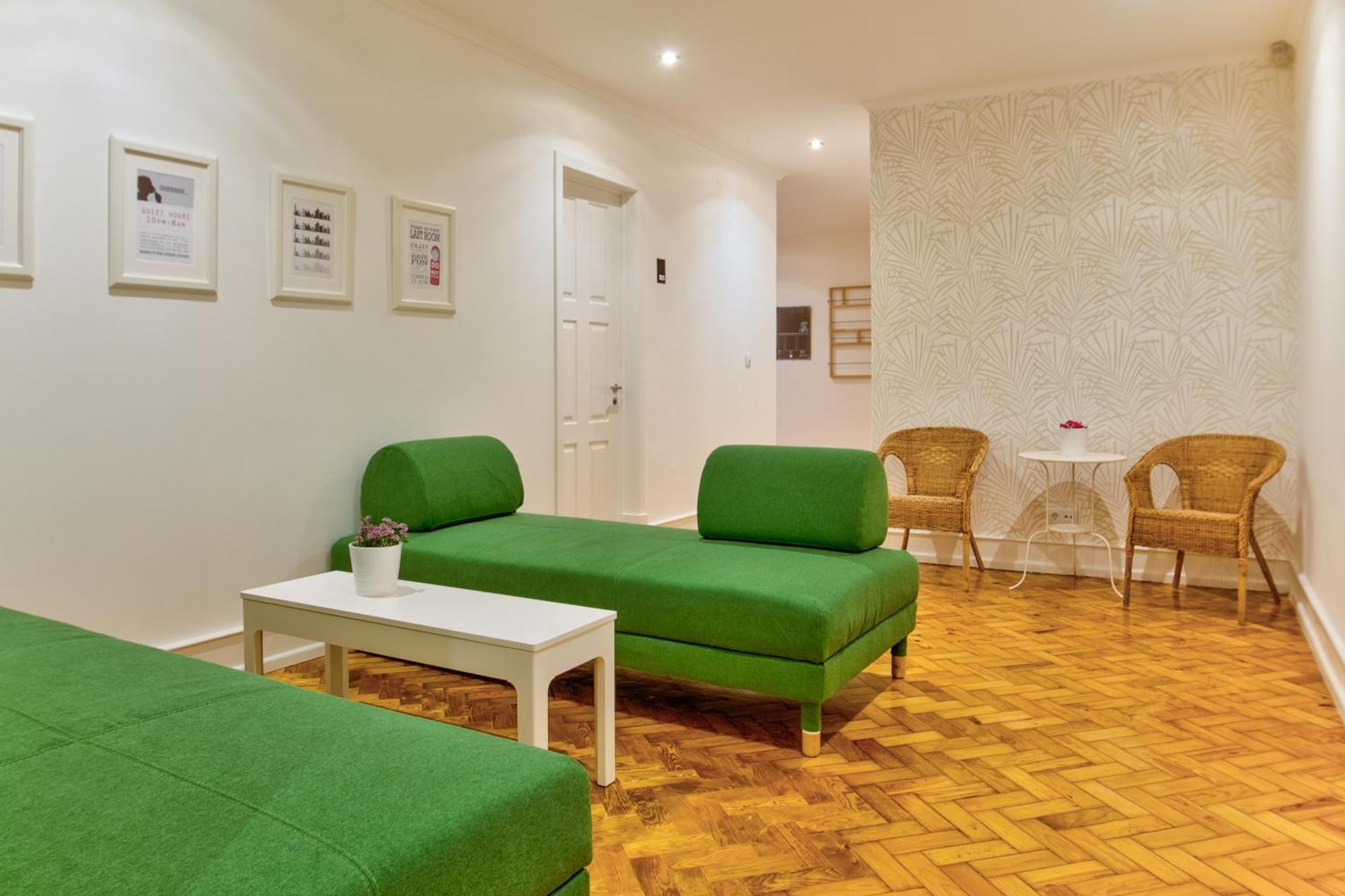 Apartment Home Out Rooms & Apartments Lisbon