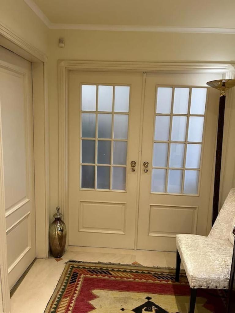 Aconchegante Casal Quarto em Acomodações Particulares Lisboa