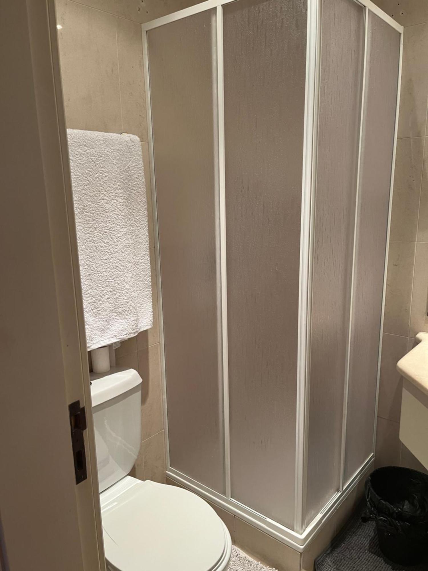 Quarto em Acomodações Particulares Aconchegante Casal Lisboa