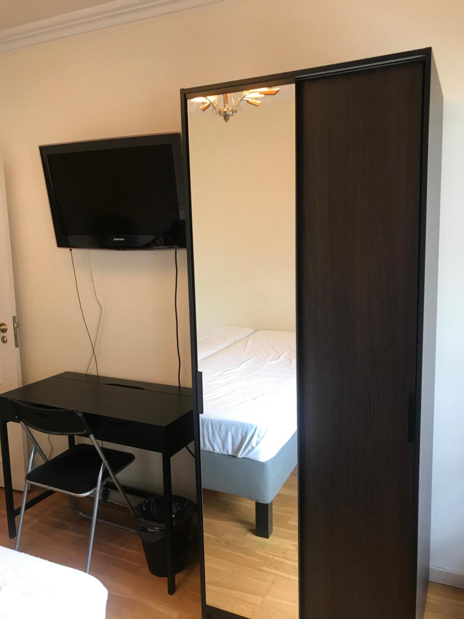 Aconchegante Casal Quarto em Acomodações Particulares Lisboa