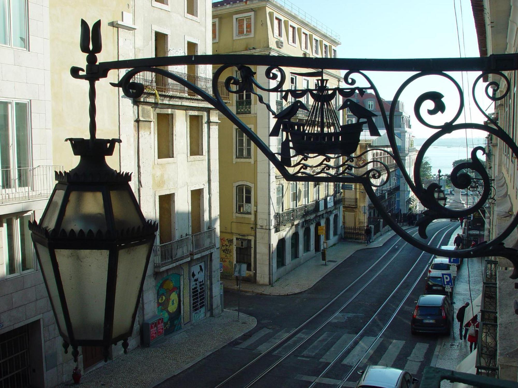 Pensión Hall Chiado 2*
