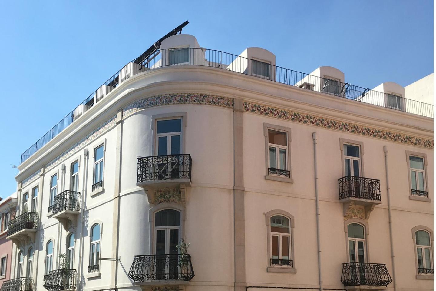 Apartamento Sunny 3bdr In Graca By Lovelystay