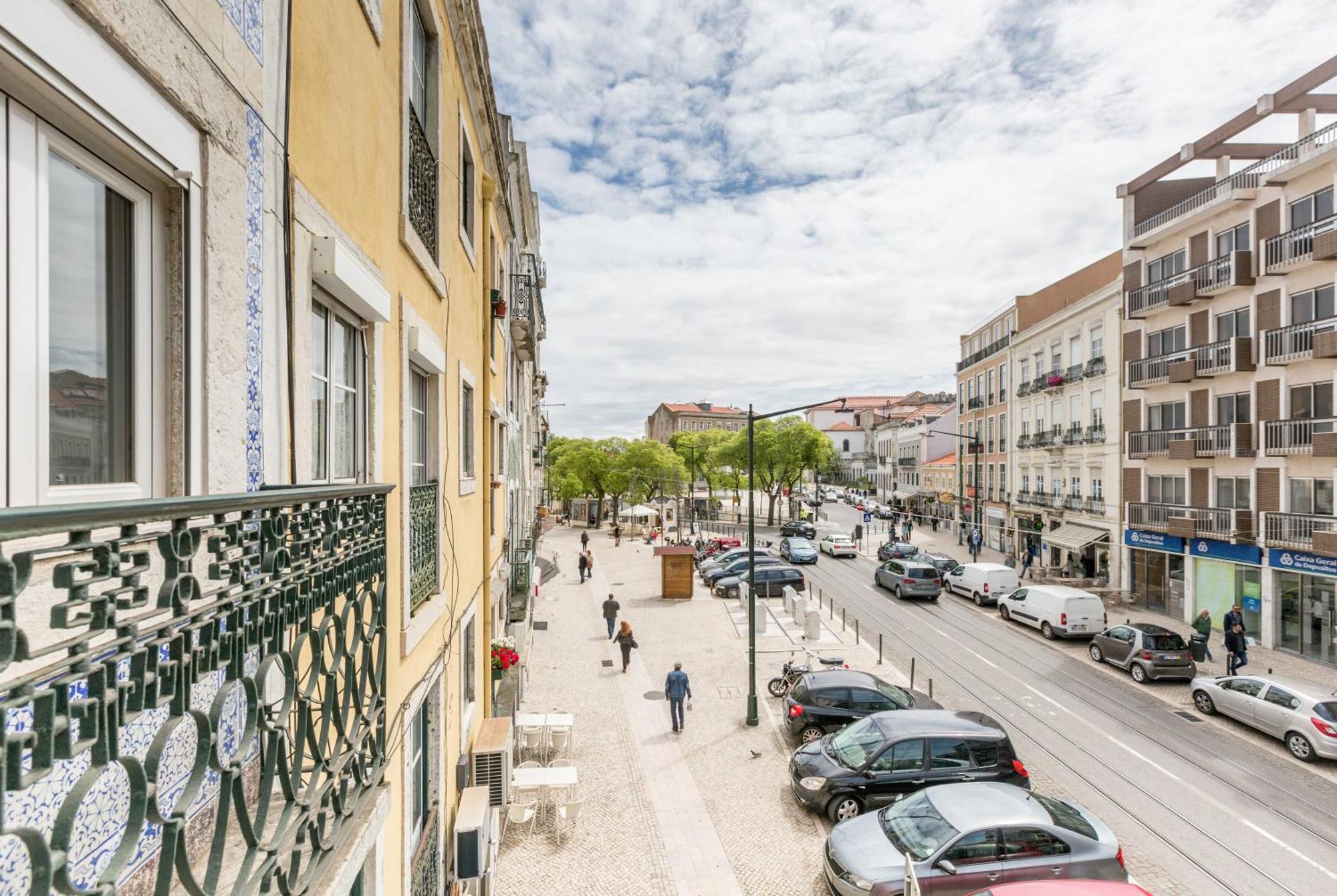 Apartamento Superb Overlooking Graca In Lisboa