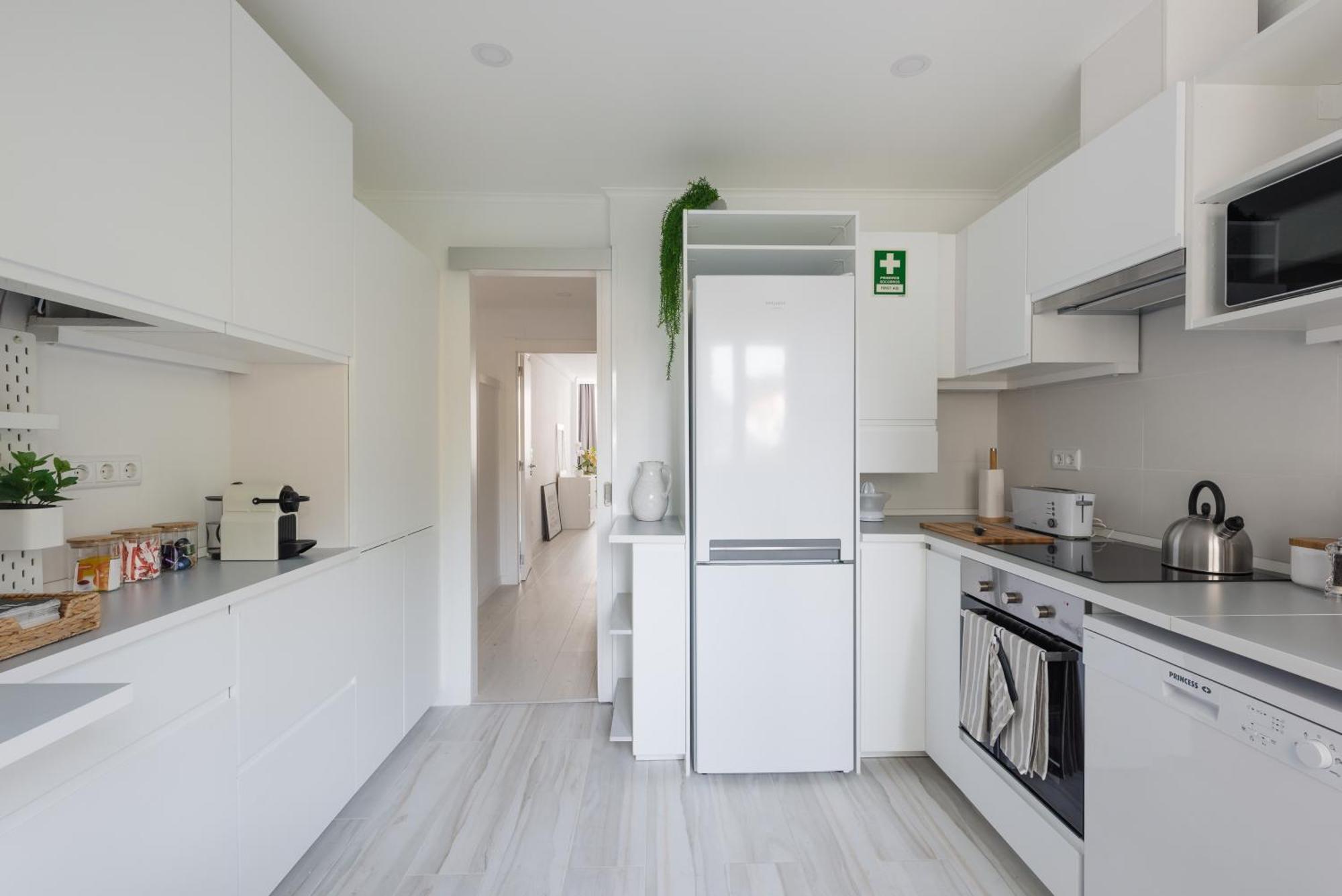 Apartment Light-filled, Fully Renovated Near Belem, By Timecooler Lisbon