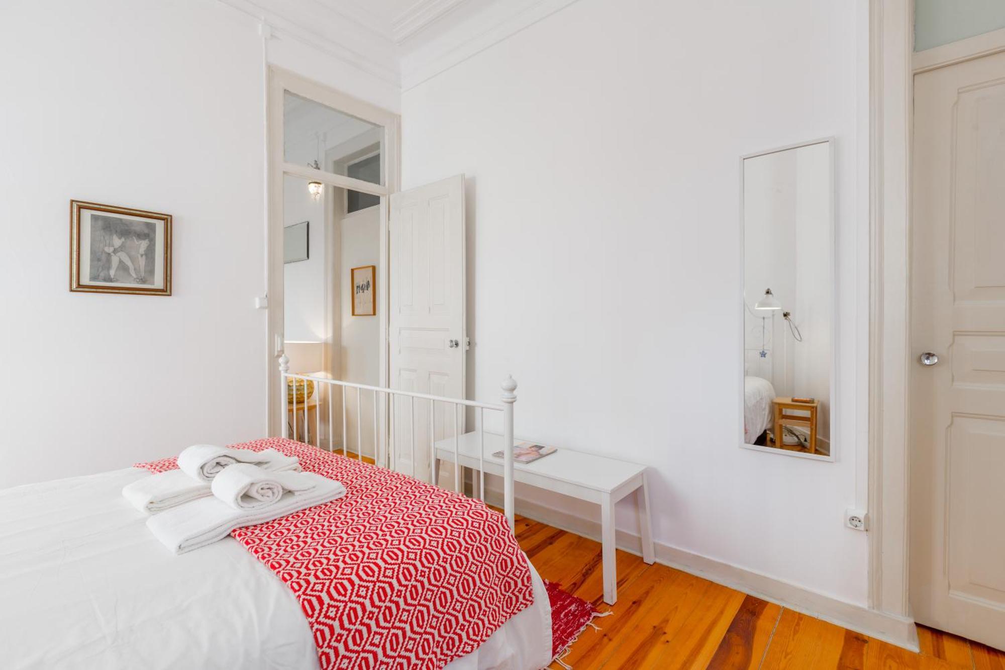 Spacious, Bright&sunny Apartment, By Timecooler Lisboa
