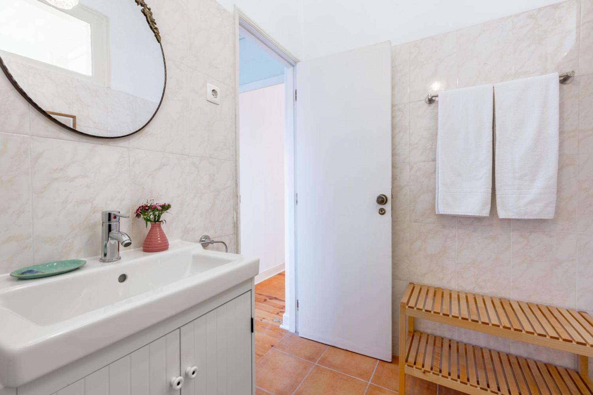 Spacious, Bright&sunny Apartment, By Timecooler