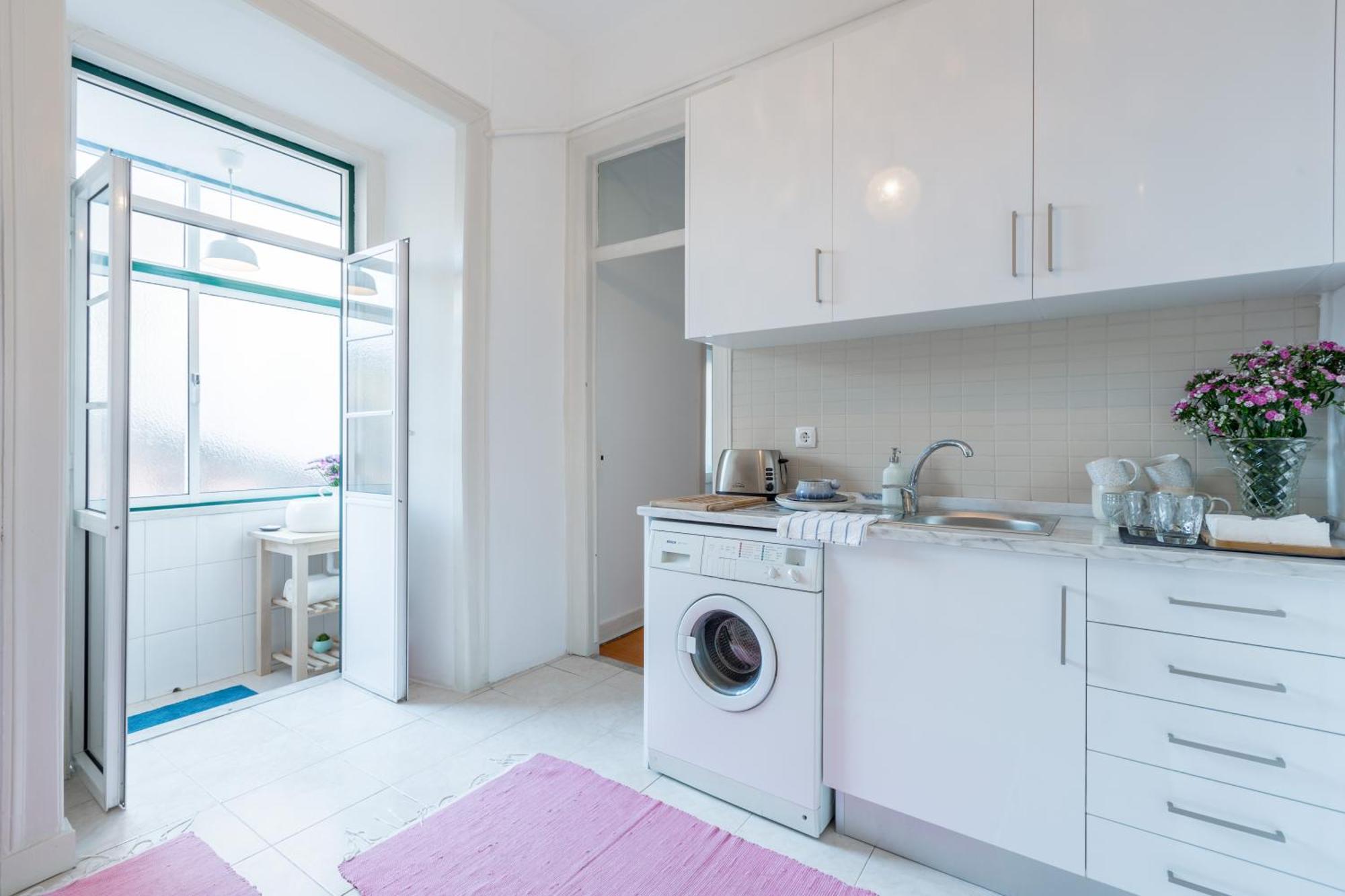 Apartamento Spacious, Bright&sunny Apartment, By Timecooler