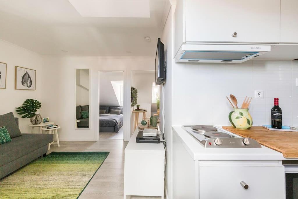 Apartamento Casa Com Alma Portuguesa @ Bairro Alto Ii *