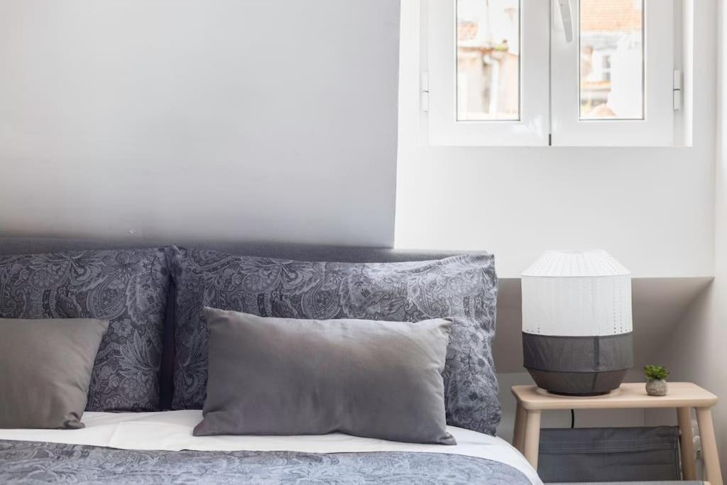 Apartamento Casa Com Alma Portuguesa @ Bairro Alto Ii *
