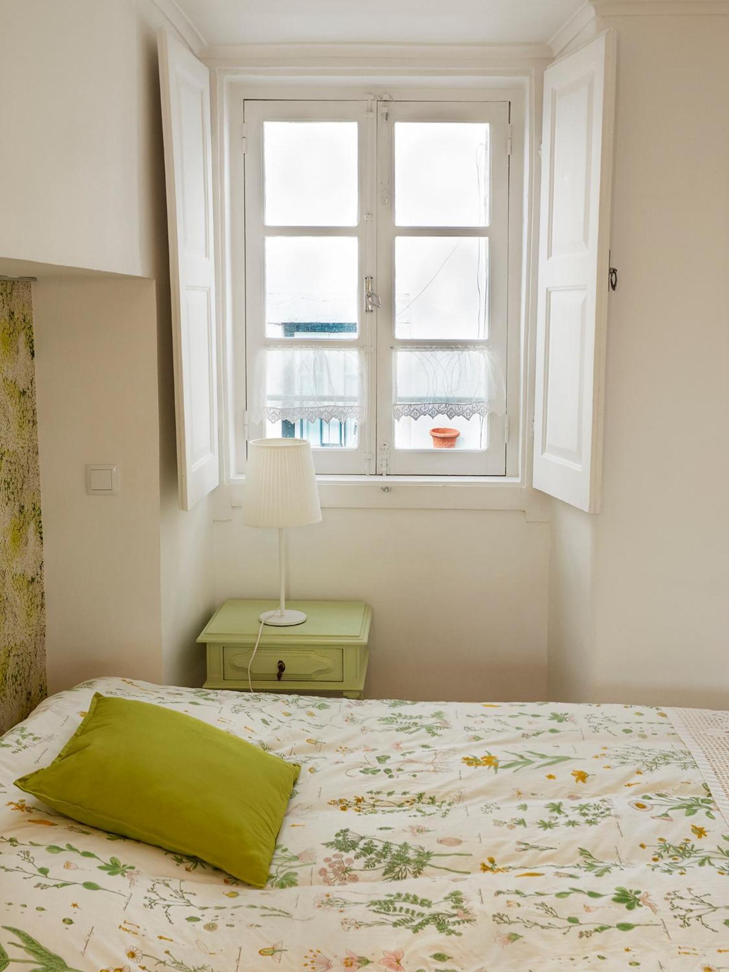 Alfama Cozy By Get Your