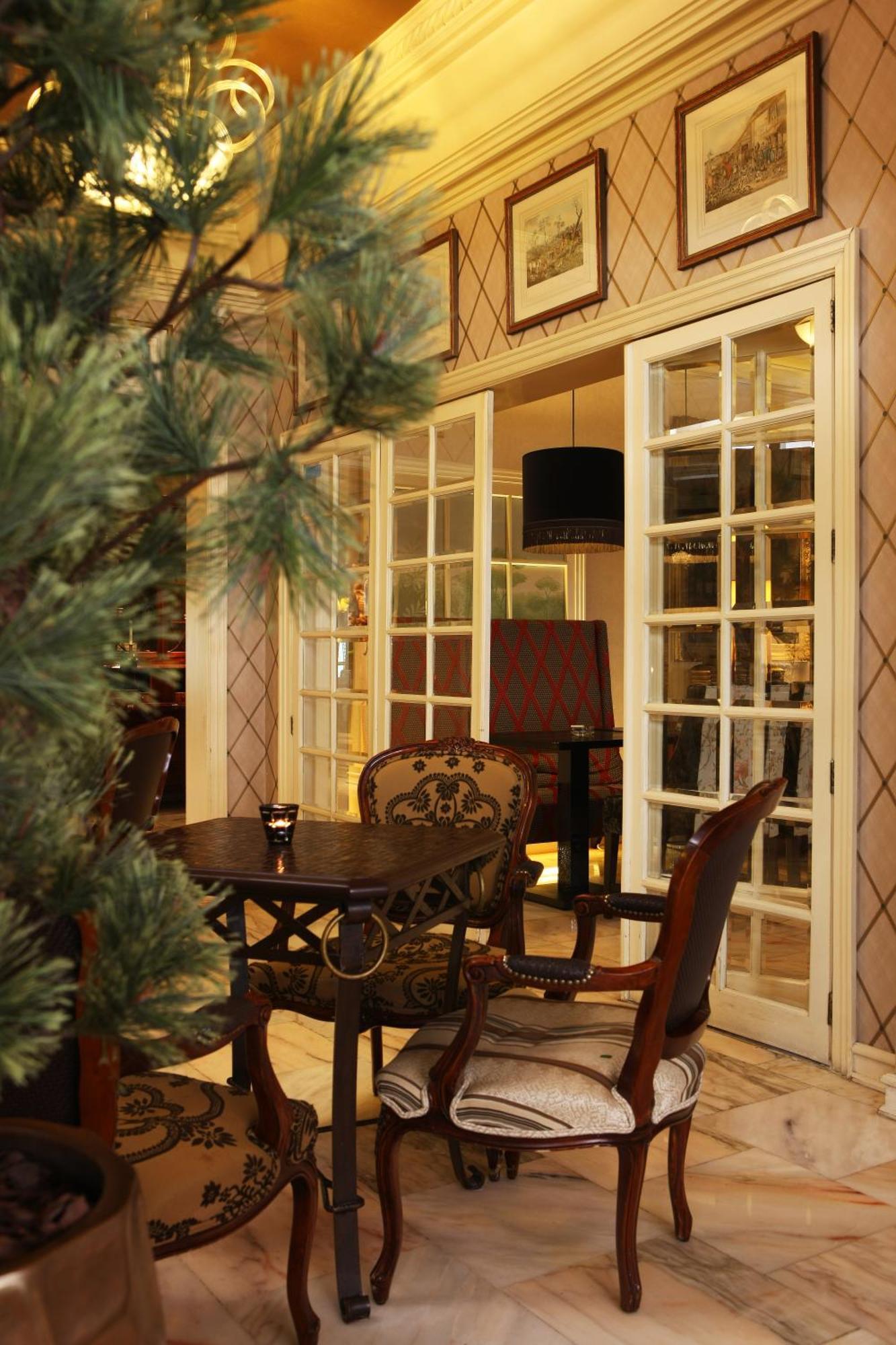 Plaza - Heritage Collection - Avenida Lisboa