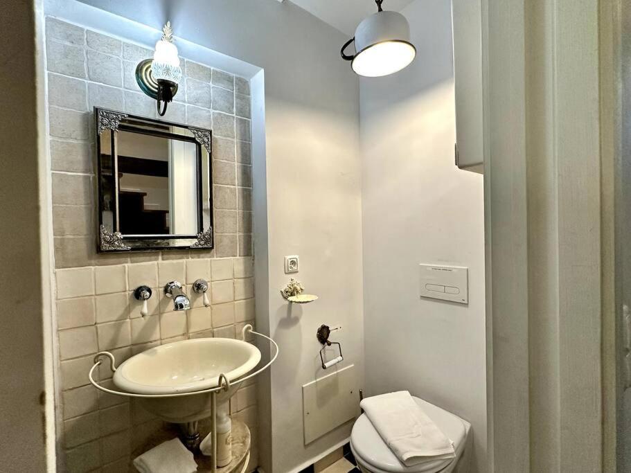Budget 2 Bed In Bica W Air Con - Belle Epoque *