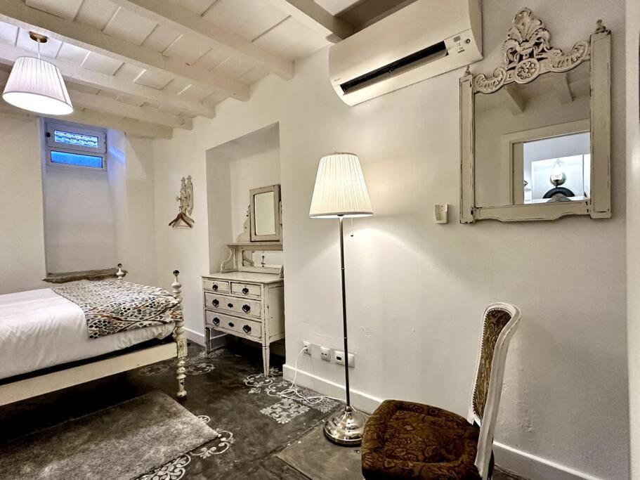 Budget 2 Bed In Bica W Air Con - Belle Epoque Apartamento