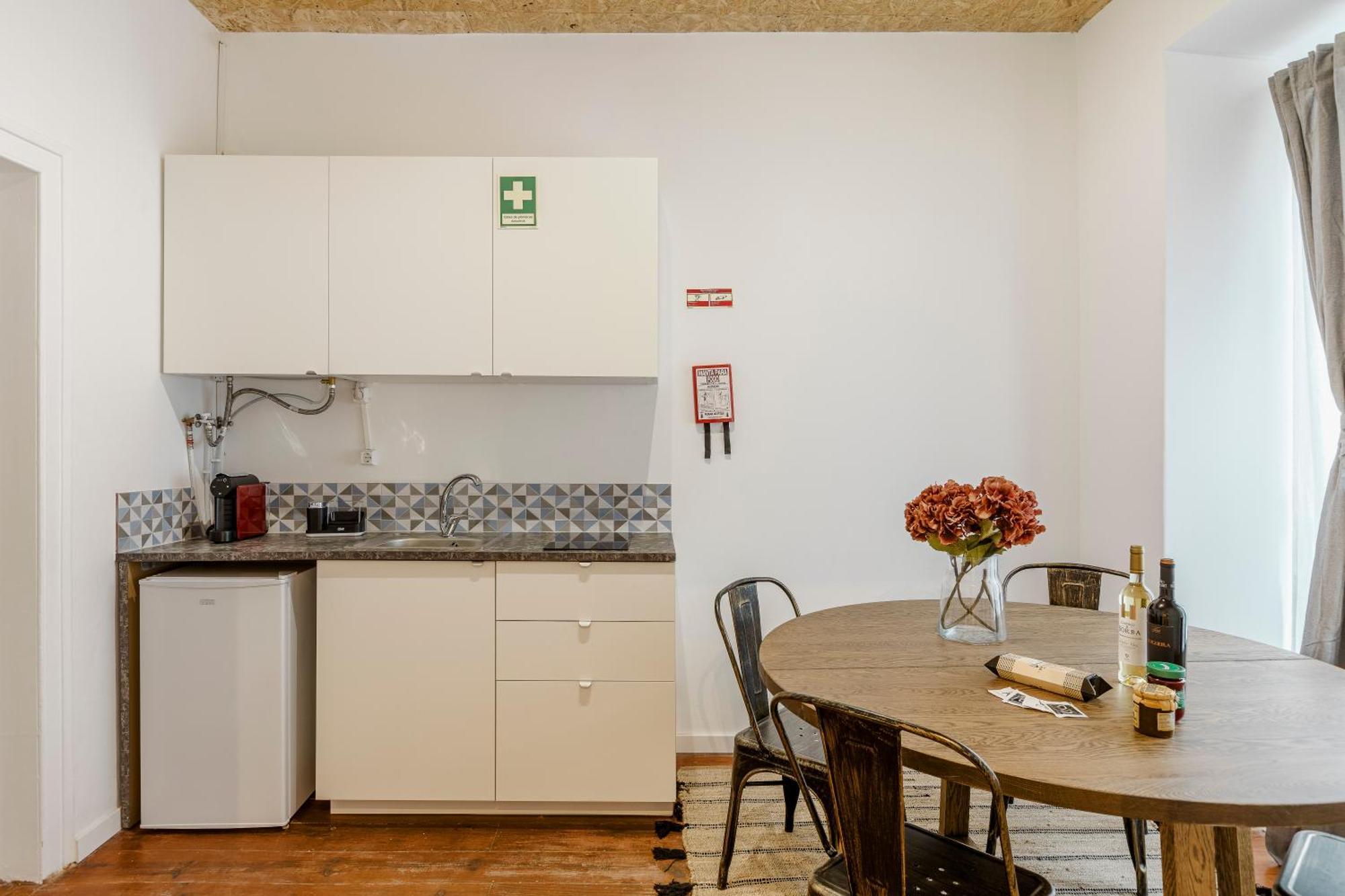 905 Lisboa