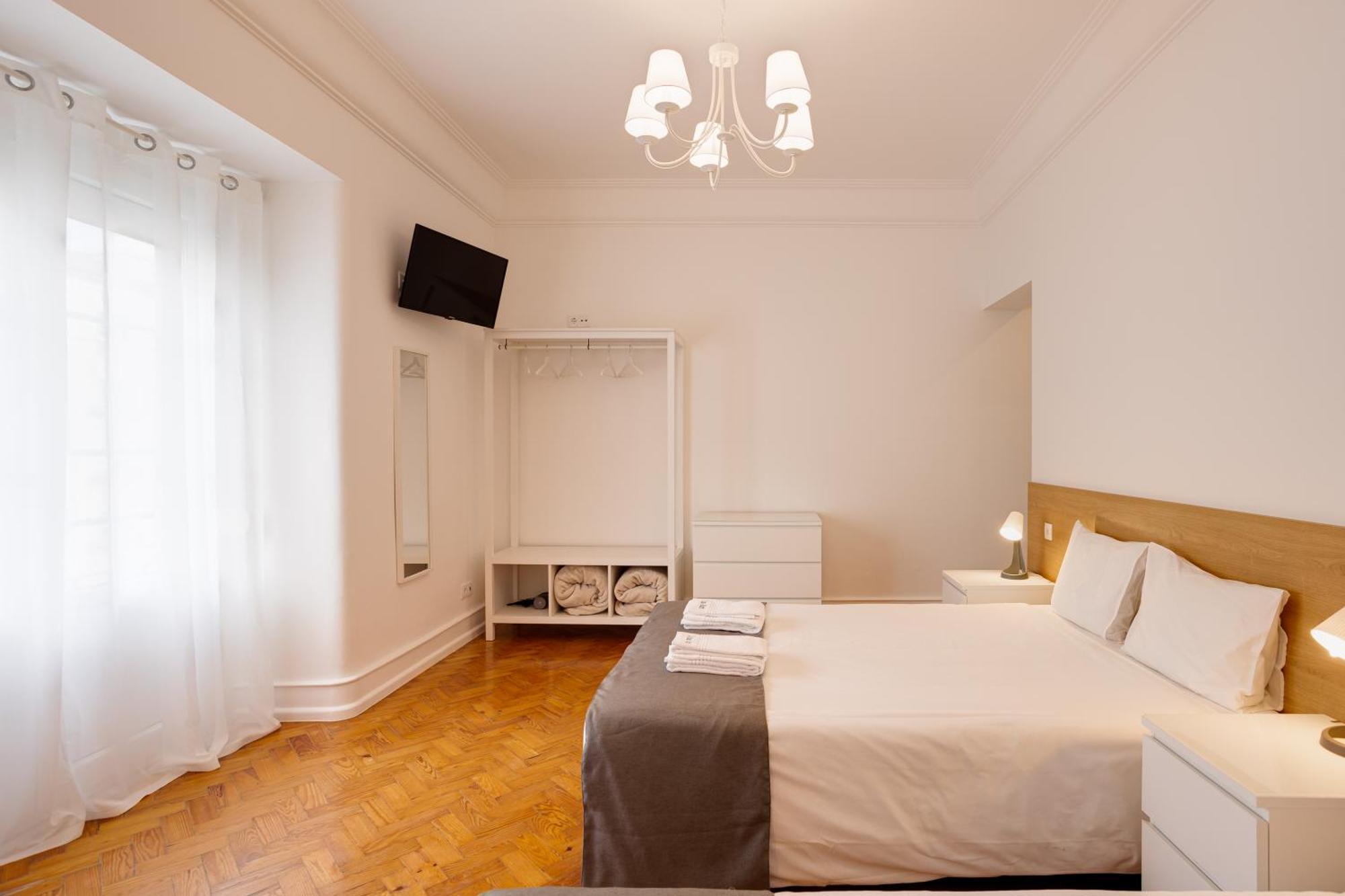 Home Out Rooms & Apartments Apartment *
