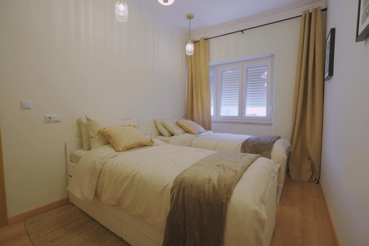Charming 94d, Next To Metro Apartment *