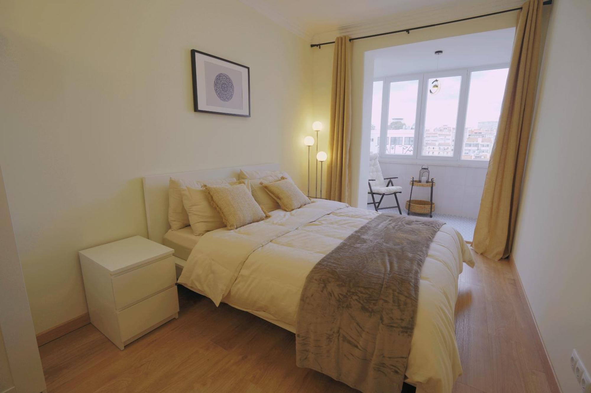 Apartment Charming 94d, Next To Metro Lisbon