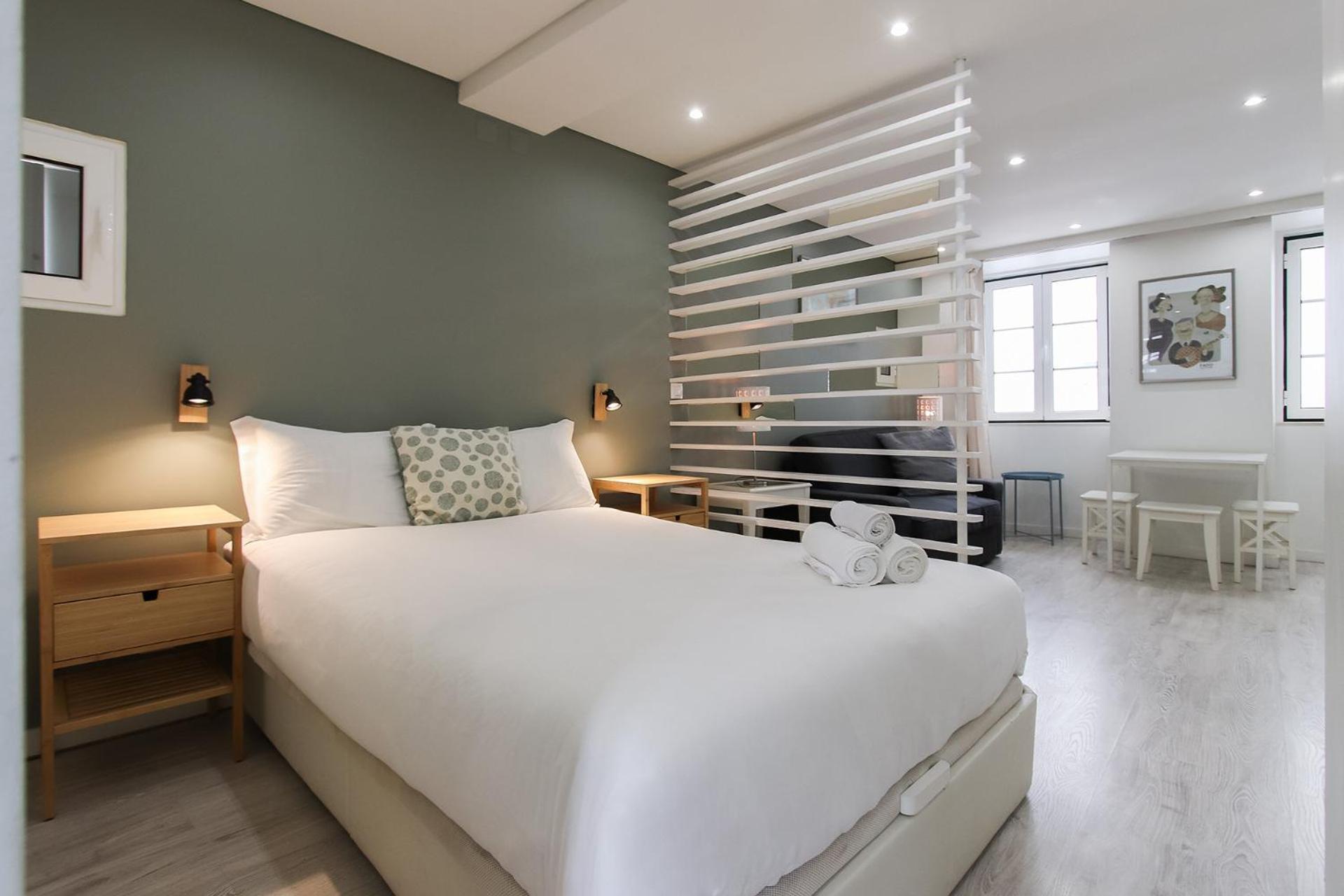 Downtown Charming By Homing *