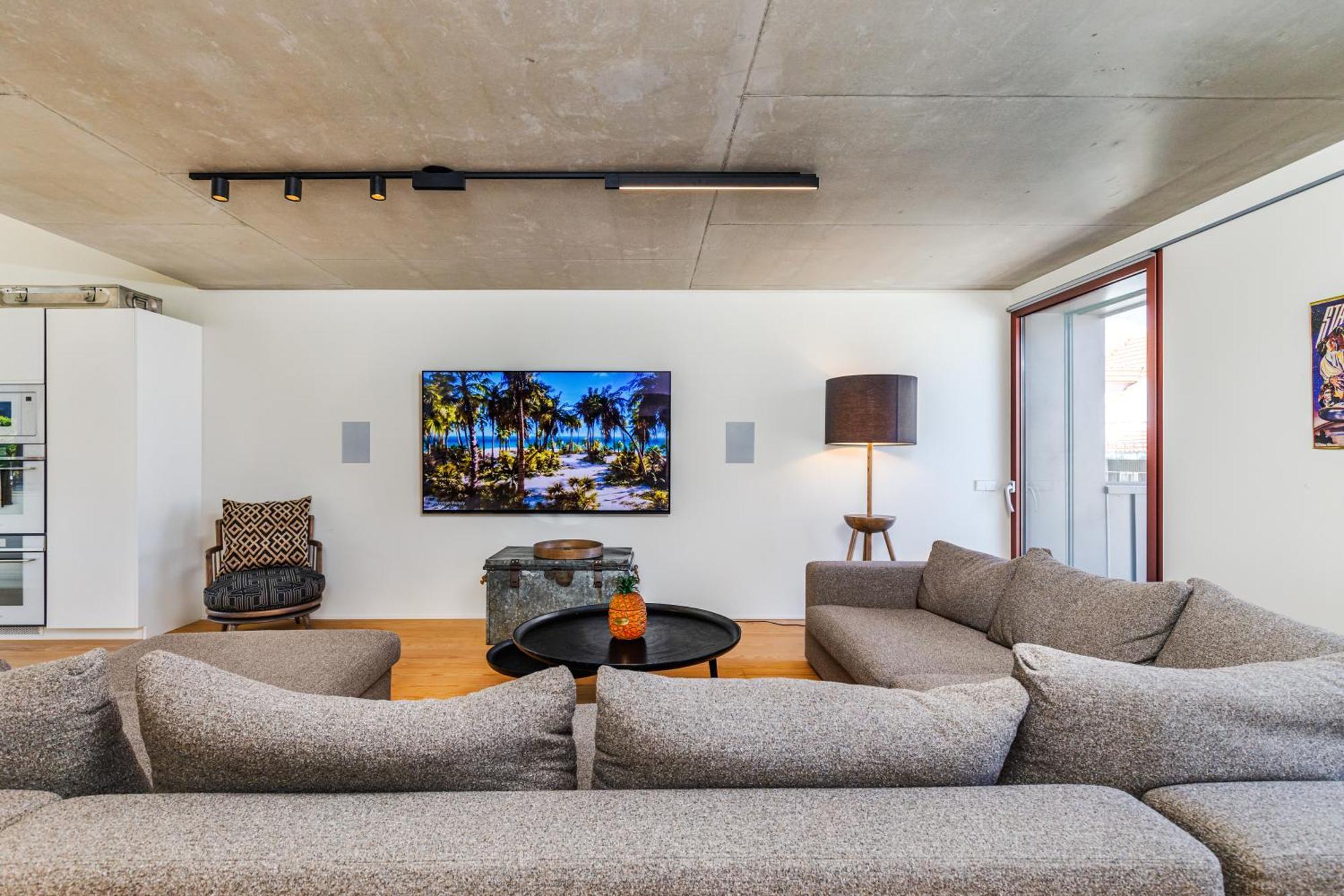 Apartment Jungle Lofts *