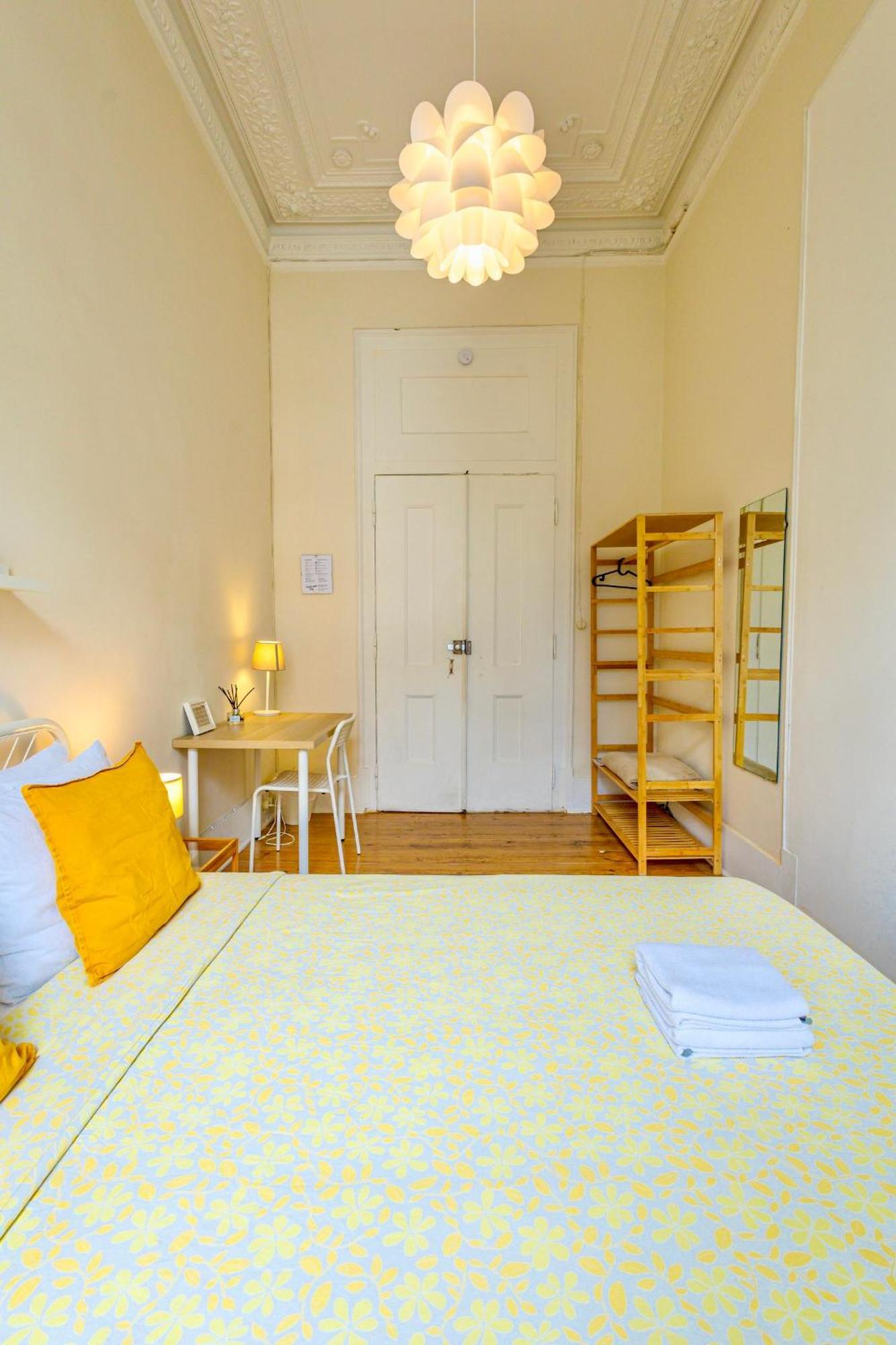 Ambiente Hostal Lisboa