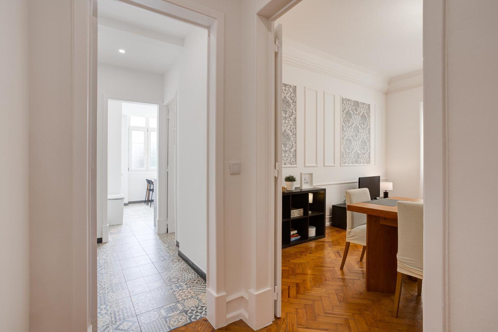 Home Out Rooms & Apartments Apartment