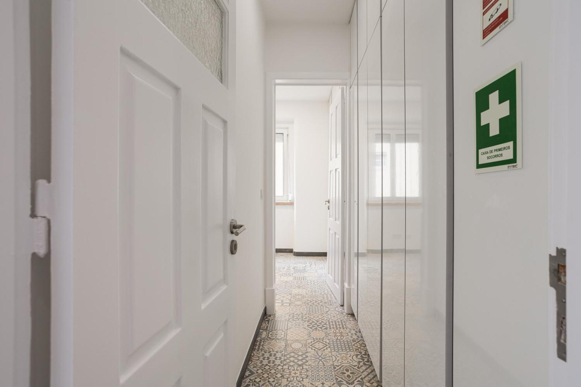 Home Out Rooms & Apartments Apartment Lisbon