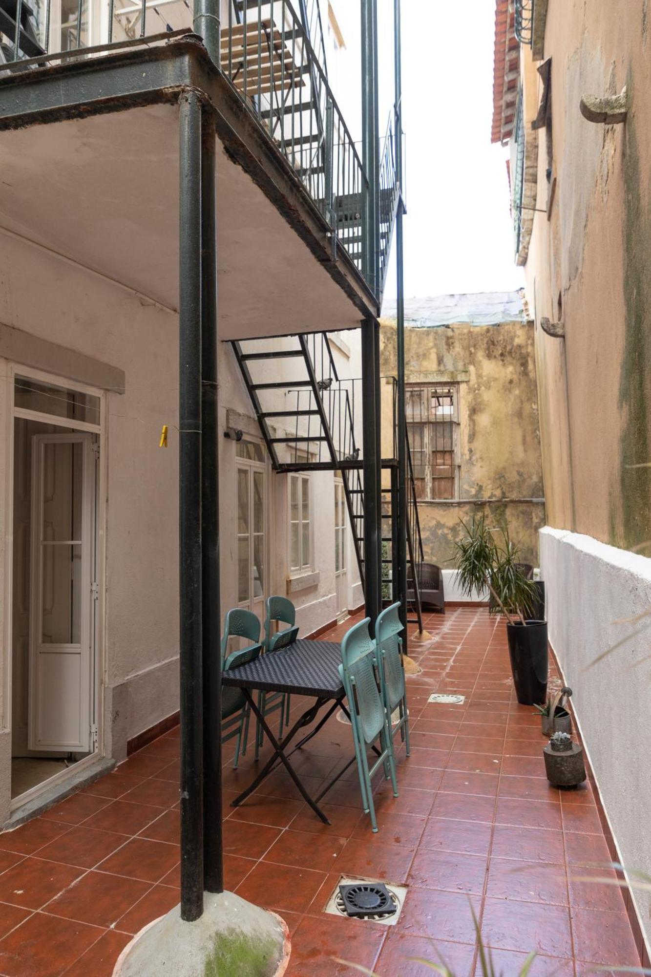Garden Apartment Lisbon
