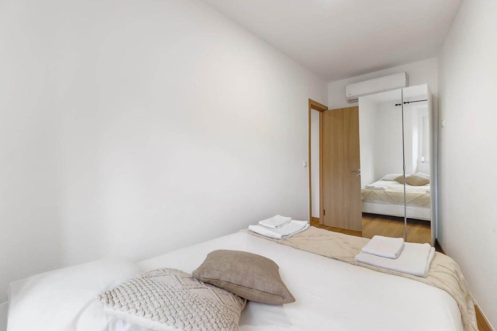 2br Renovated Heart Of Santos W/ Ac | By Airnest *