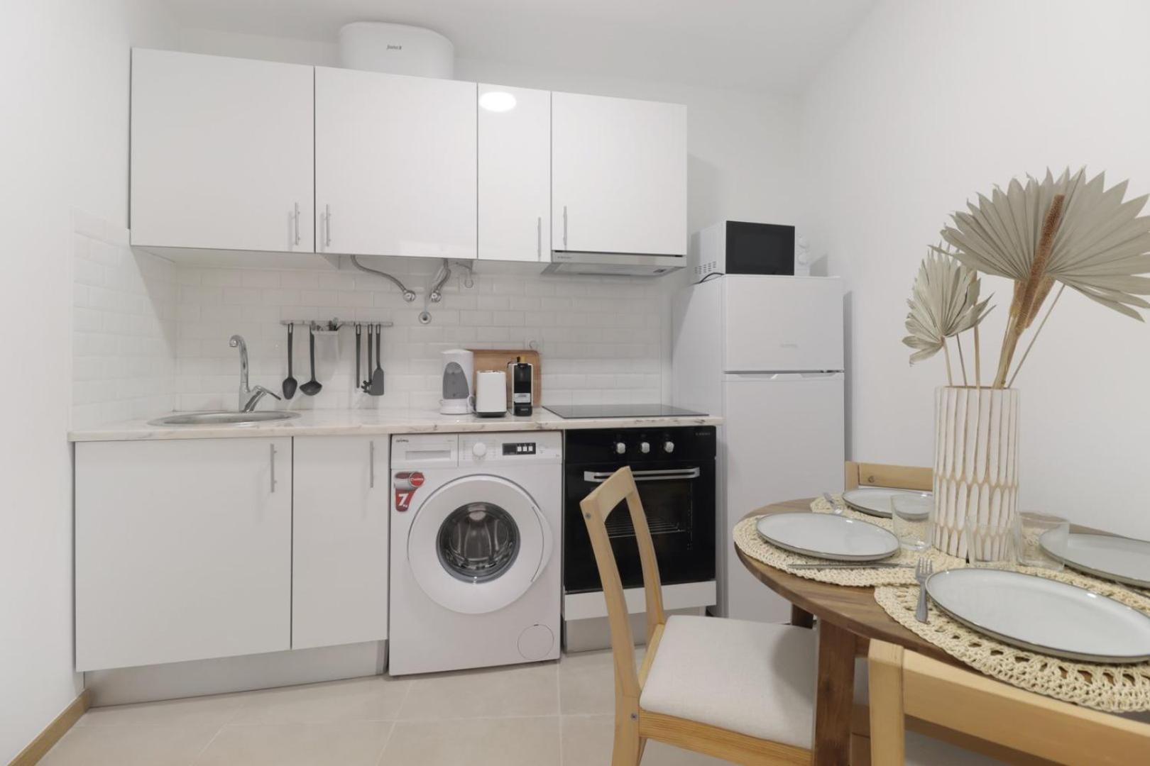 2br Renovated Heart Of Santos W/ Ac | By Airnest