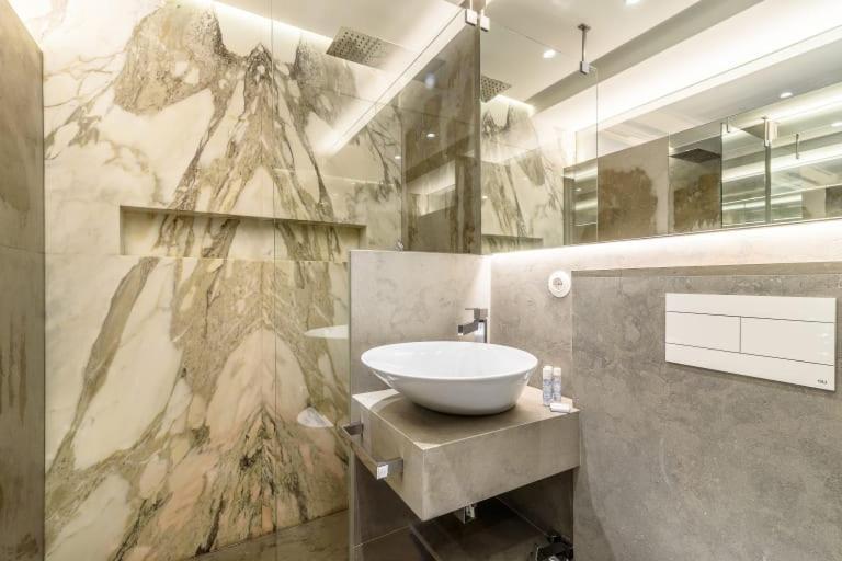 Guestready - Luxury Flat At Lisbon's Downtown * Lisboa