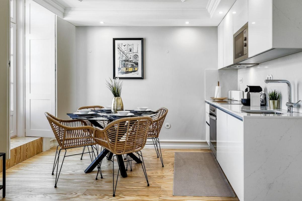 Beautiful 2 Bedroom With Views In Rua Augusta Apartment Lisbon