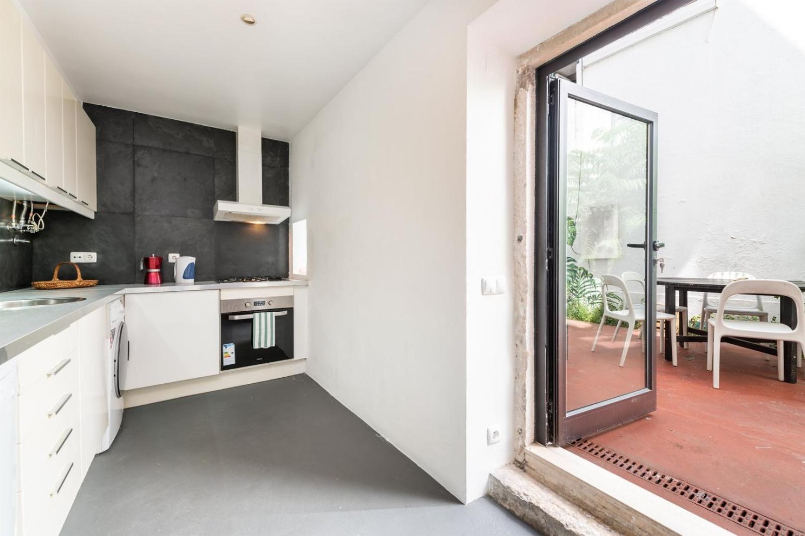 Guestready - Fantastic W Big Patio - Bairro Alto * Lisboa