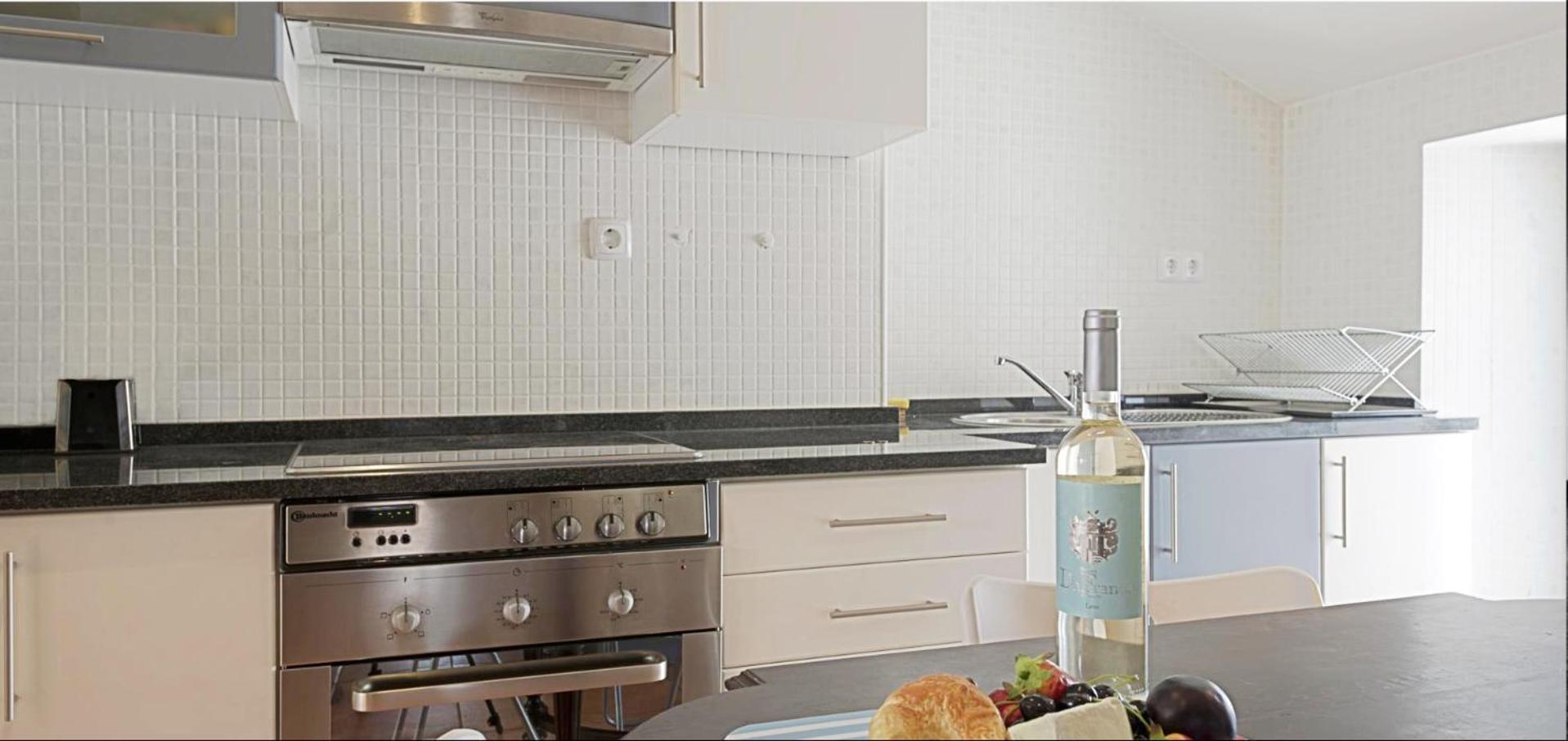 Guestready - Rare Terrace Apt, Historic Center Lisboa