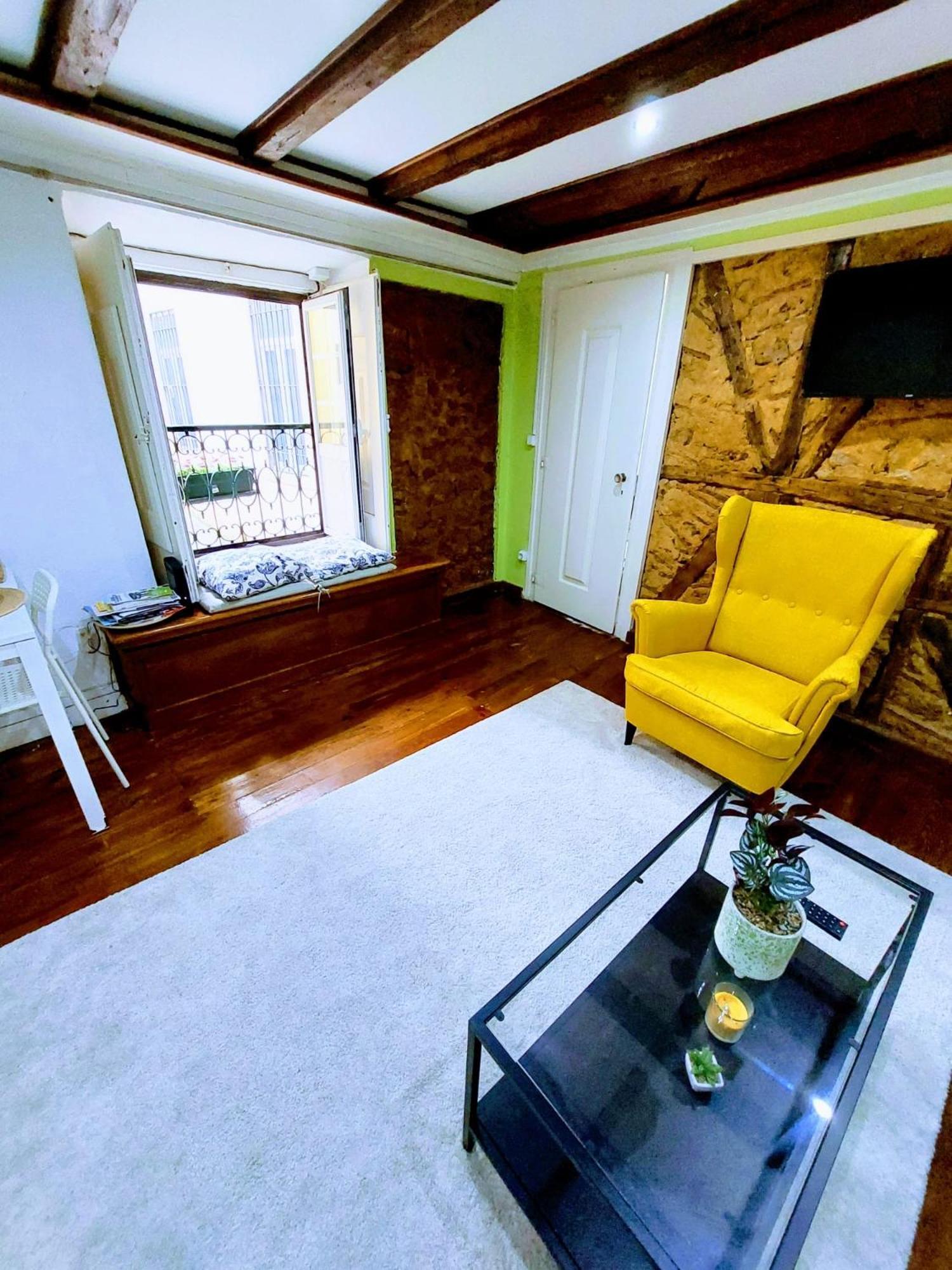 Authentic Portuguese Home- Alfama Apartment *
