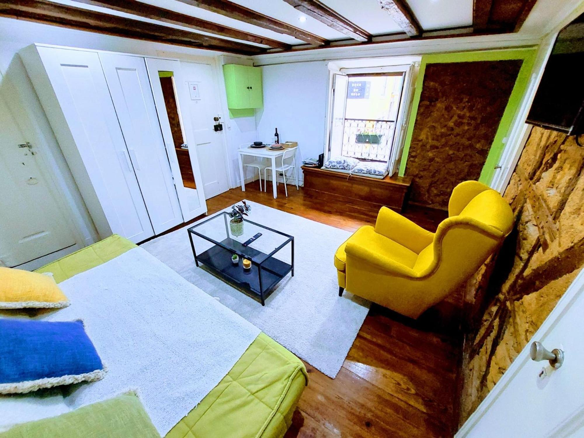 Authentic Portuguese Home- Alfama * Lisbon
