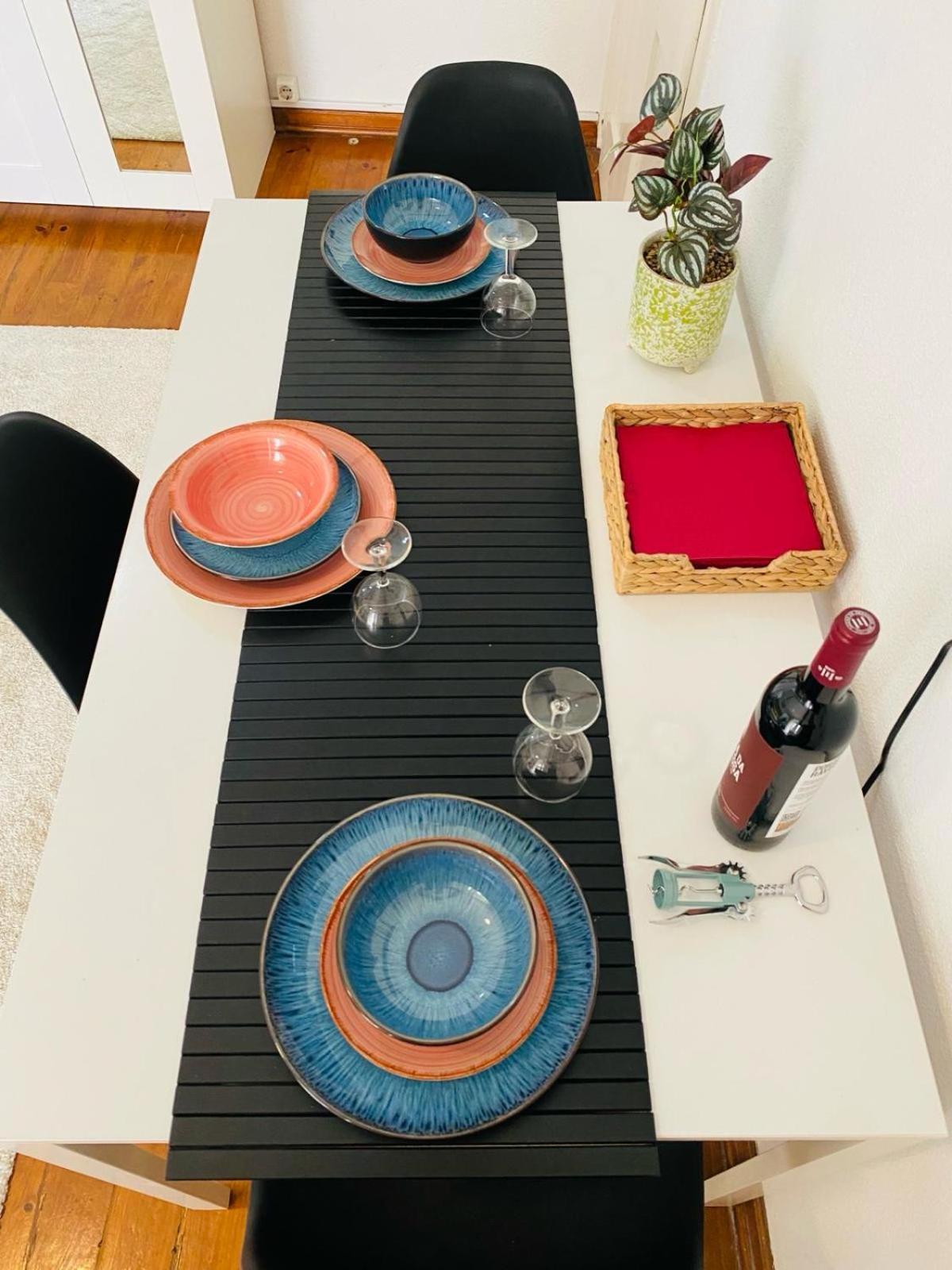 Authentic Portuguese Home- Alfama Apartment
