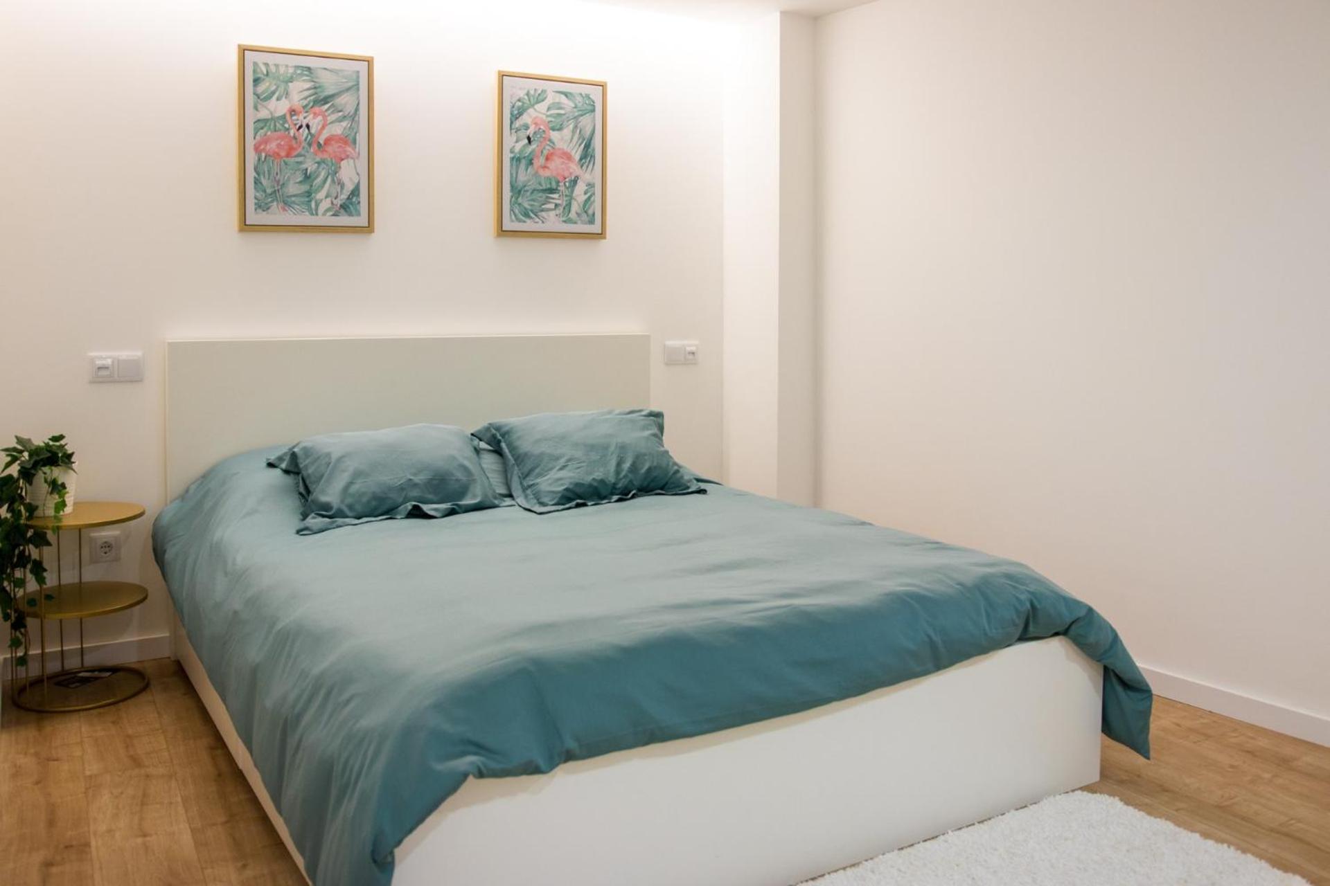 Charm House Apartment *
