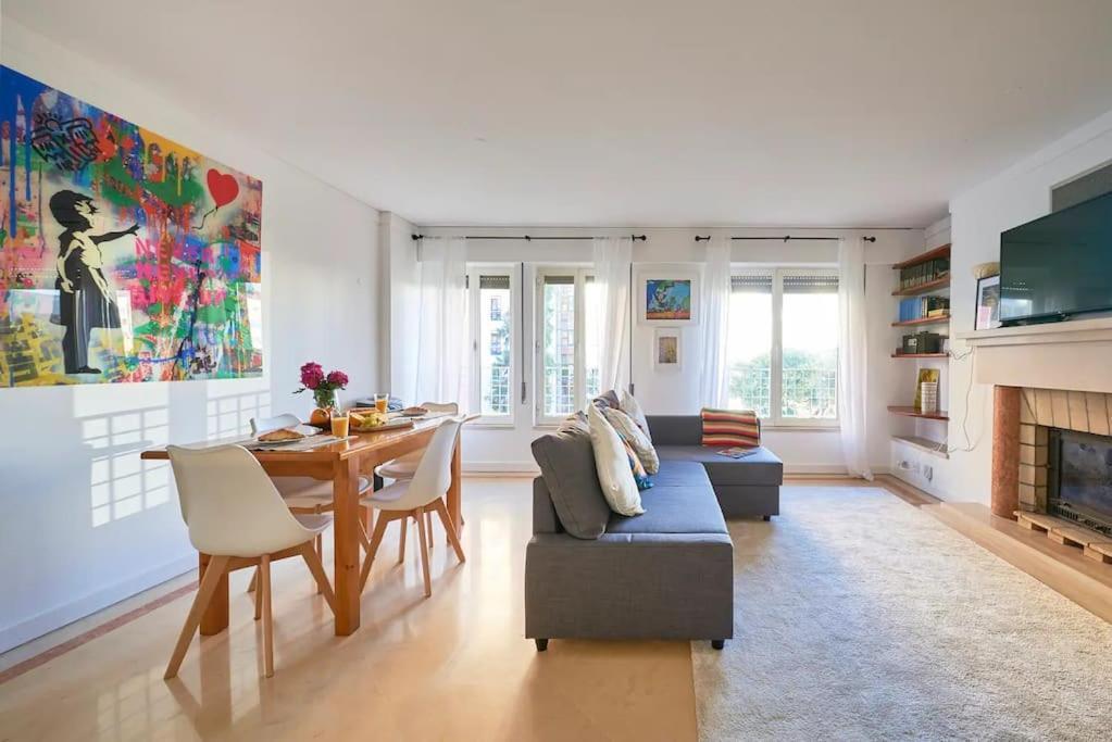 Modern With Garage And Pool Apartamento
