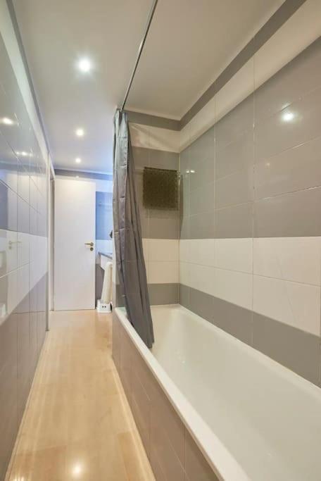 Apartamento Modern With Garage And Pool Lisboa