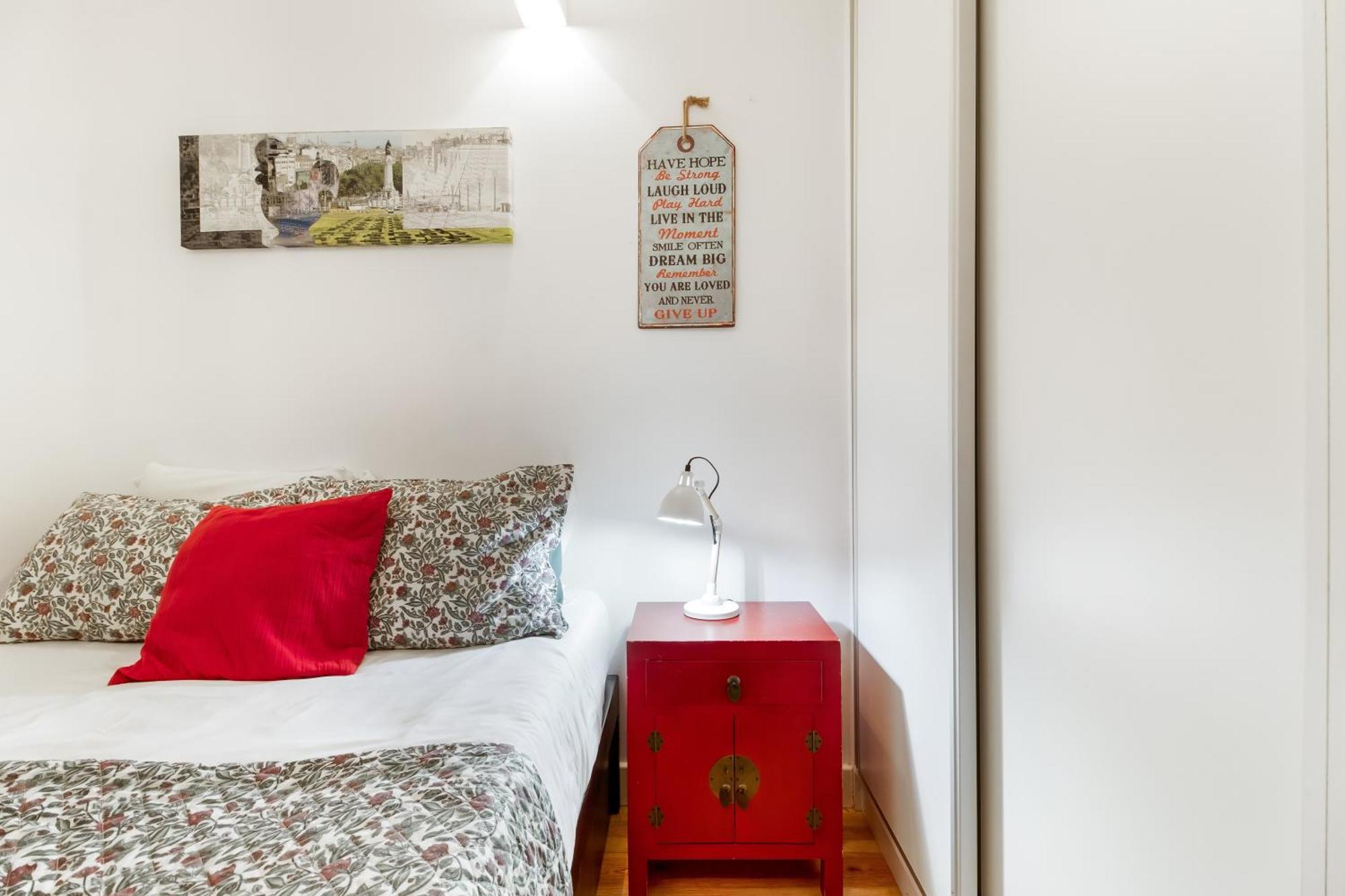 Cosy Retreat In Madragoa -lisbon Apartamento