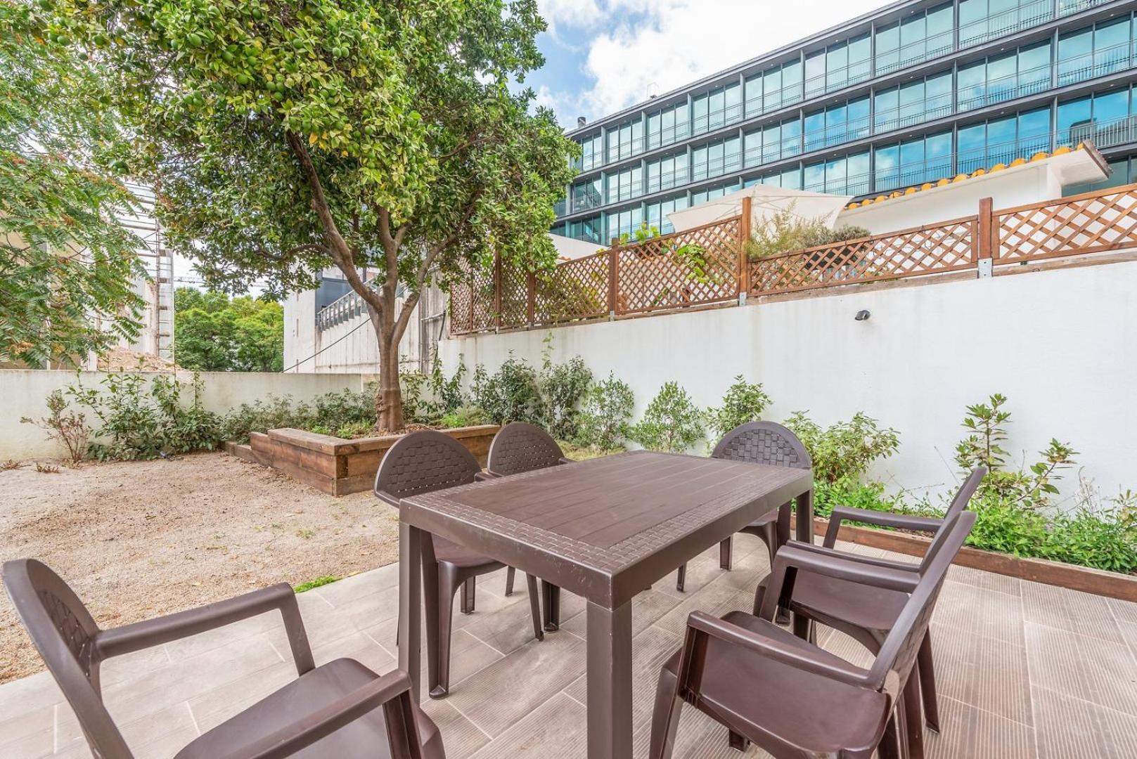 Guestready - Saldanha Building Garden