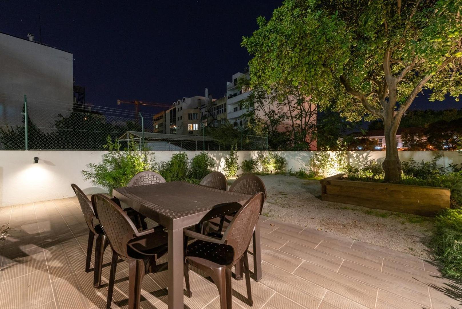 Guestready - Saldanha Building Garden