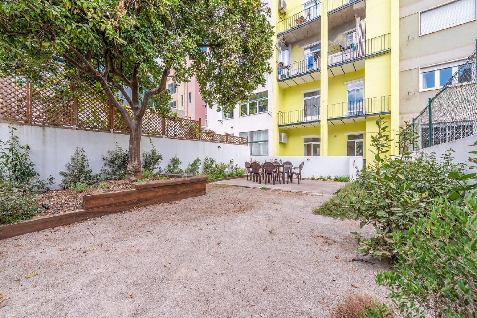 Guestready - Saldanha Building Garden