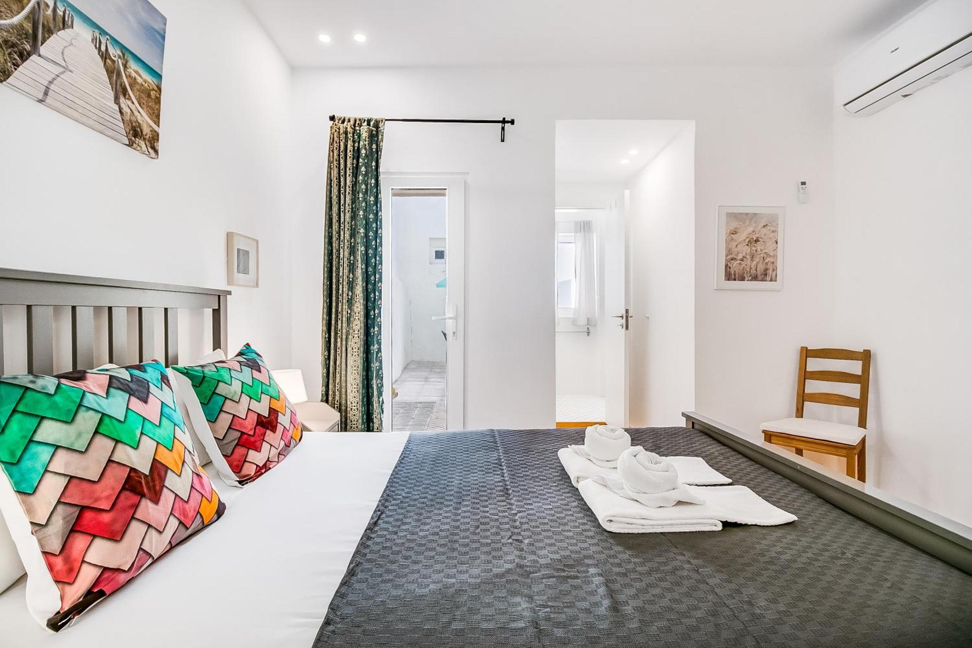 157 A - Charming Santos Wpatio * Lisboa