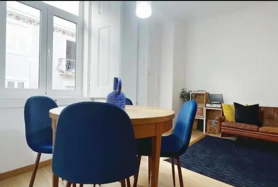 Apartment Vintage Terrace With Terrace By Homeful Homes Lisbon