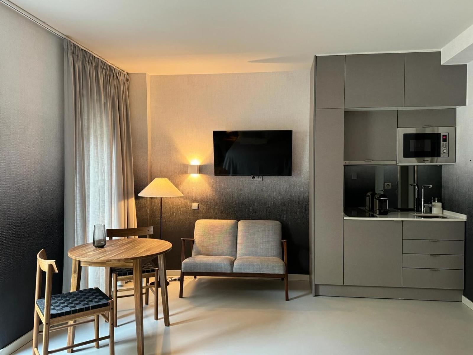Apartment Orange 3 House - Chiado Studios Lisbon