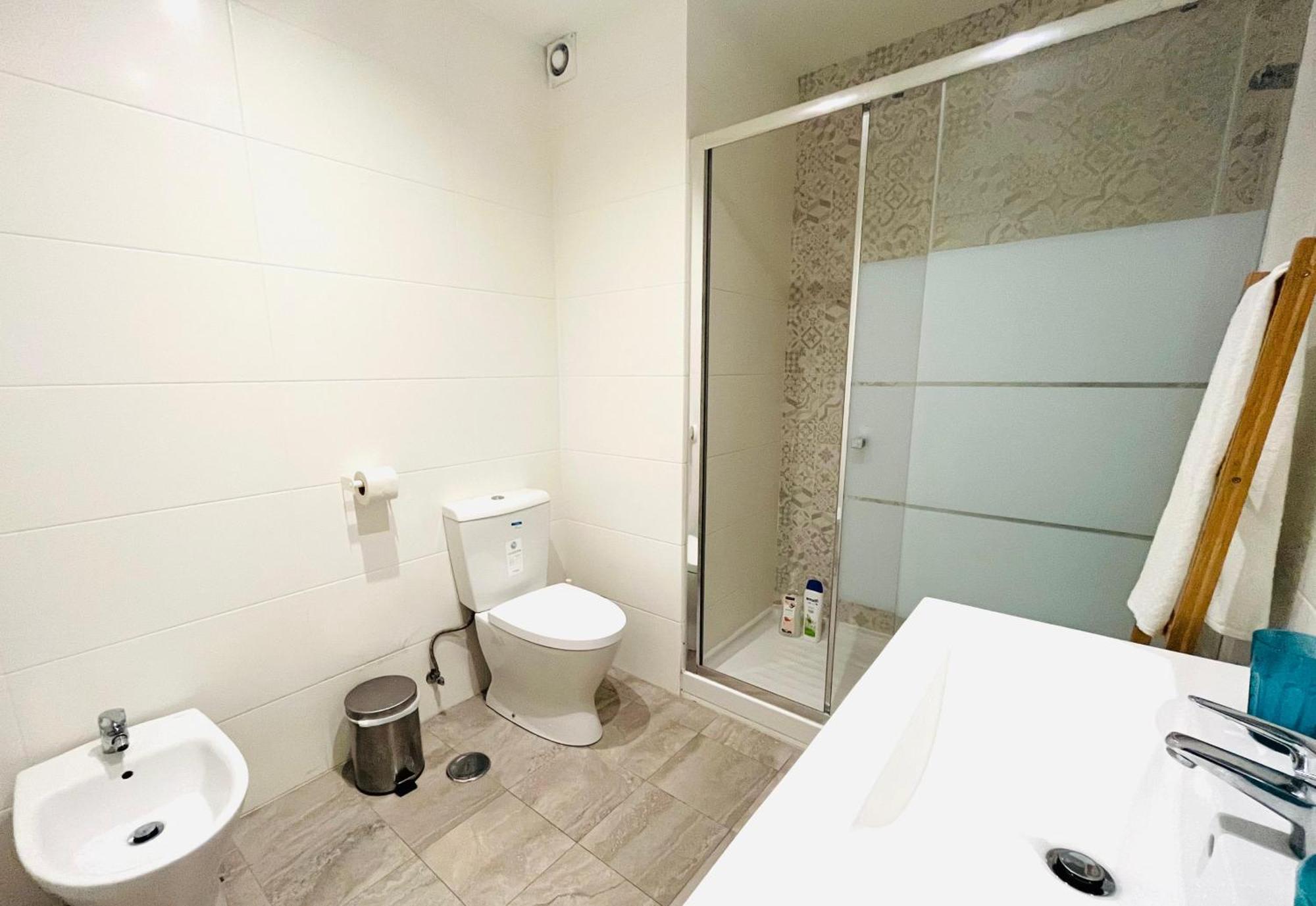 Brandnew Designer's 2-bed 1011d Apartamento *